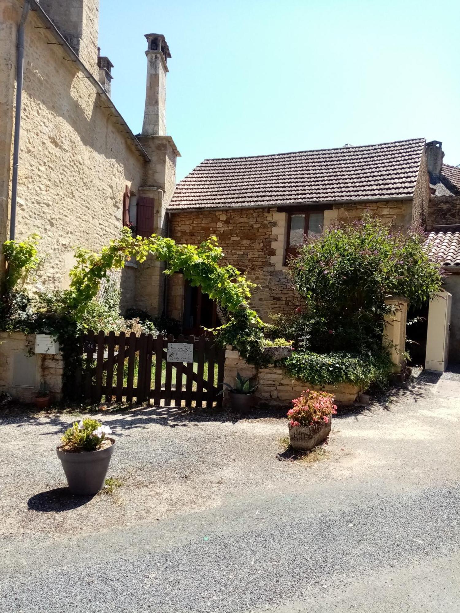 Au Tilleul Archignac Exteriör bild
